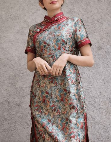 Classic Embroidered Cheongsam Dress - Image 2
