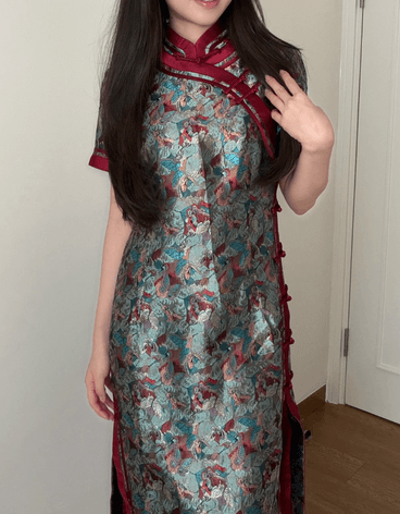 Classic Embroidered Cheongsam Dress - Image 3