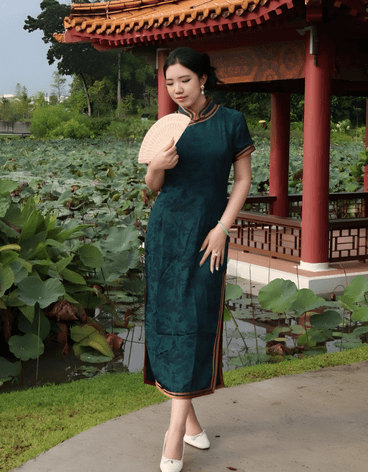 Classic Emerald Floral Dress - Image 2
