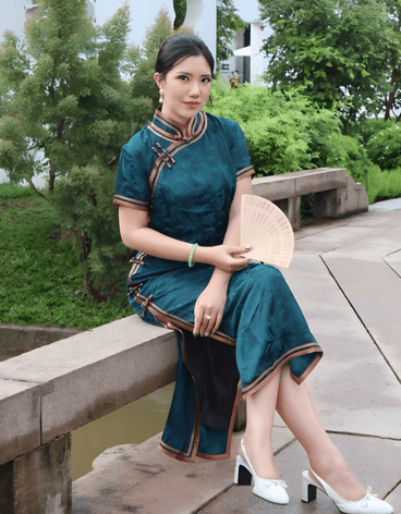 Classic Emerald Floral Dress - Image 4